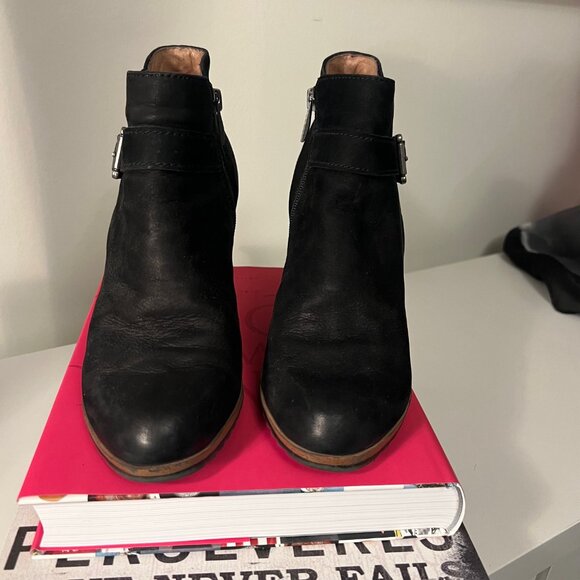 Caslon Black Nubuck Leather Zip High Wedge Heel Ankle Boots Euro size 40 - Picture 4 of 9